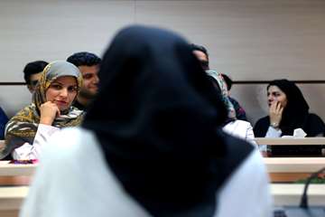 جشن پایان سال بیمارستان رفیده